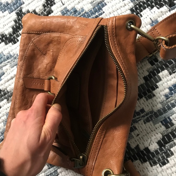 Fossil Genuine Leather Crossbody/shoulder Bag - Picture 4 of 5